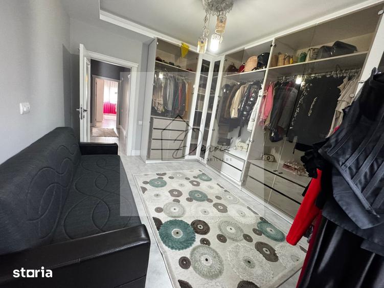 Casă cu 6 camere cu Teren 400 Mp în Central