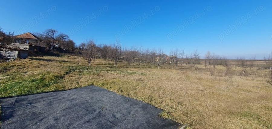 Teren de 3000 mp, în Boju