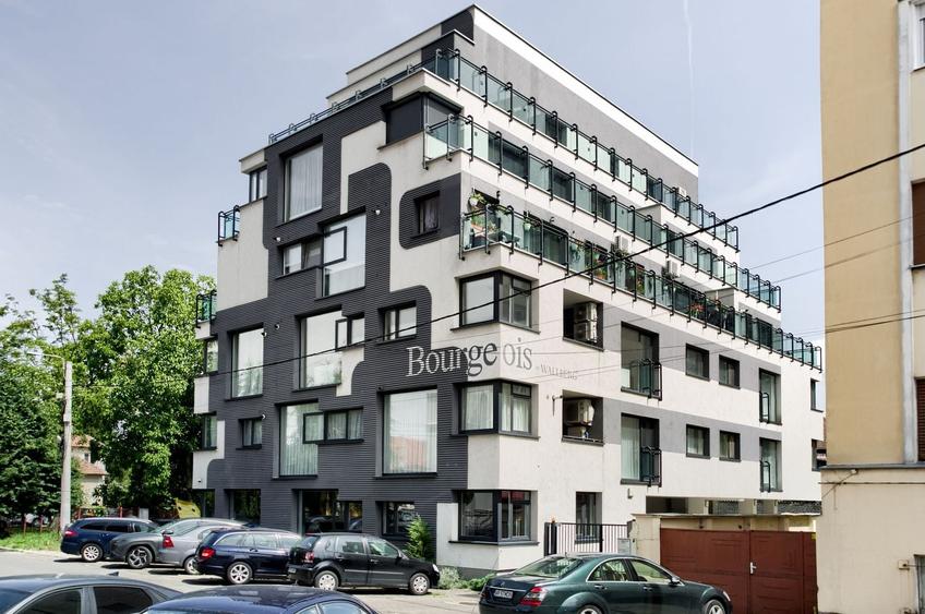 Penthouse cu 2 camere decomandat, mobilat în Ultracentral
