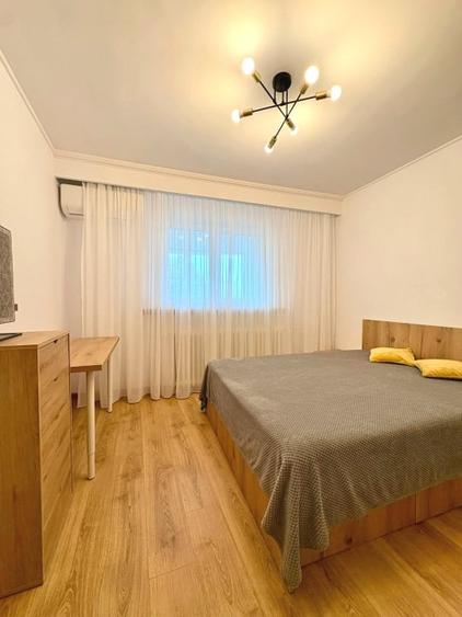 Apartament cu 3 camere decomandat, mobilat în Lujerului