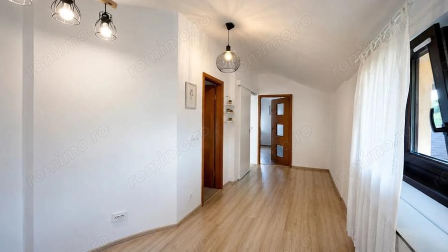 Casă cu 7 camere cu Teren 1800 Mp în Braytim