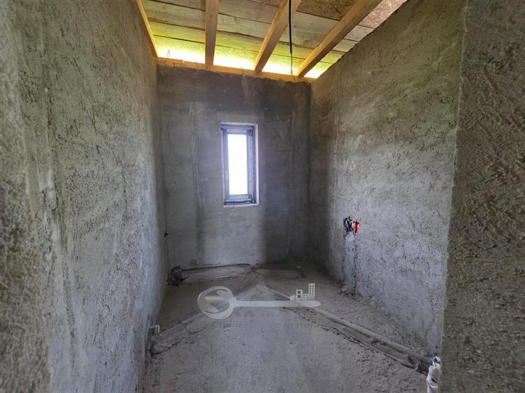 Casă individuală cu 3 camere cu Canalizare în Miroslava