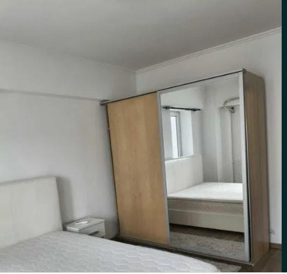Apartament cu 2 camere decomandat în Splaiul Unirii