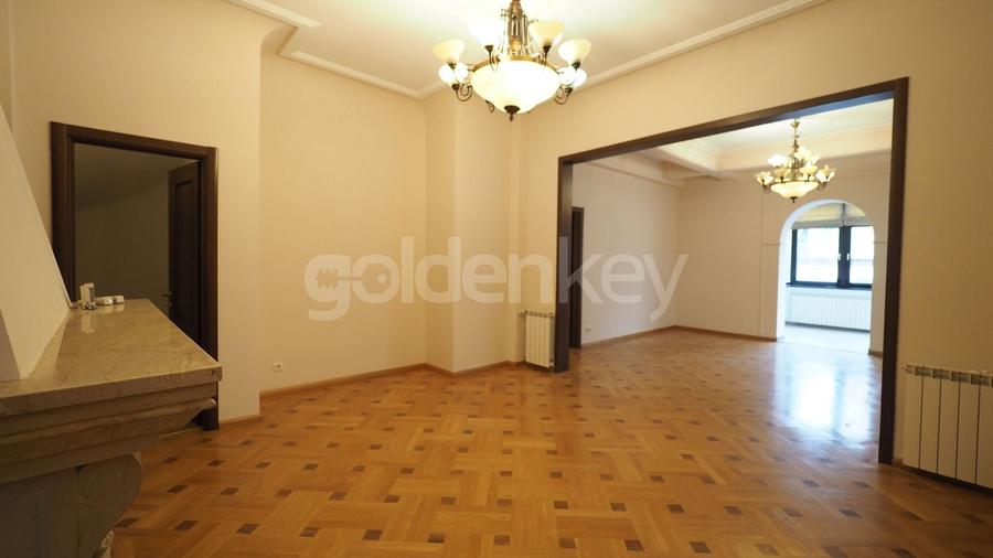 Apartament somptuos tip duplex cu 5 camere si gradina de 300mp - 4