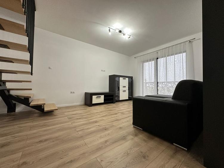 Apartament cu 4 camere decomandat, mobilat în Sângeorgiu de Mureș