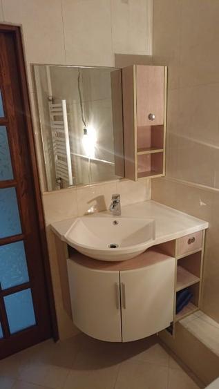 Apartament cu 3 camere decomandat în Rahova