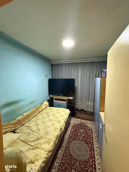Apartament cu 4 camere decomandat în Păcurari