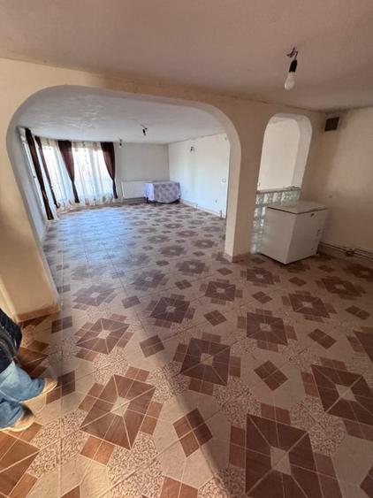 Casă individuală cu 4 camere cu Canalizare în Palanca