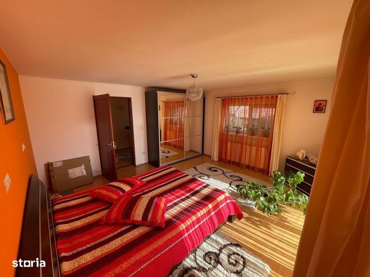 Casă cu 4 camere în Complex Studențesc