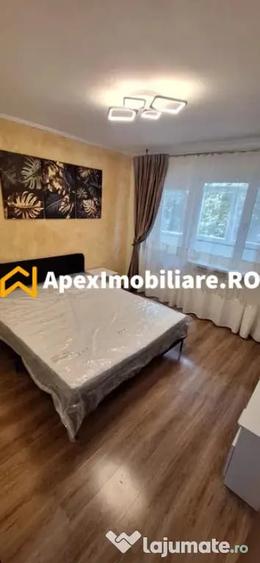 Apartament cu 3 camere decomandat, mobilat în Colentina