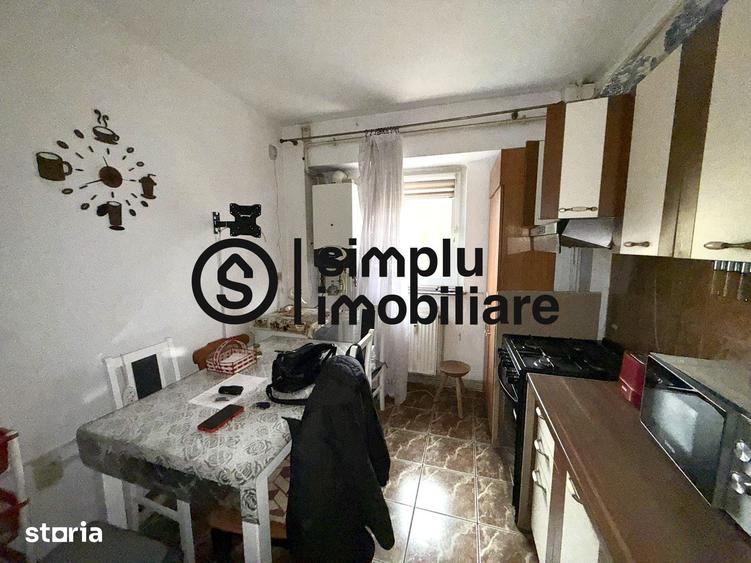 Apartament cu 3 camere decomandat în Robănești