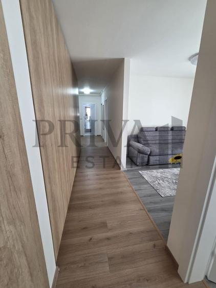 Apartament cu 3 camere, mobilat în Aradului