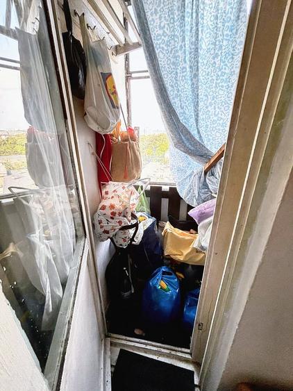 Apartament cu 3 camere semidecomandat în Apusului