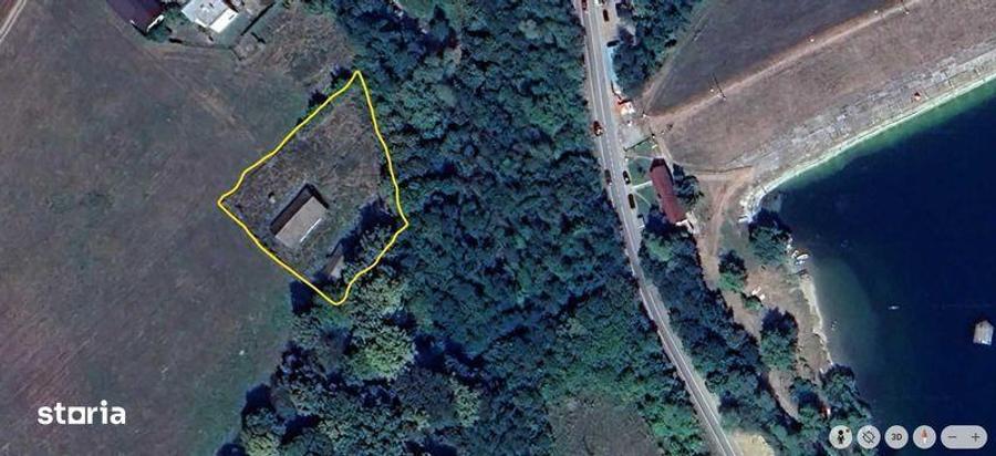 Teren de 2100 mp, în Central