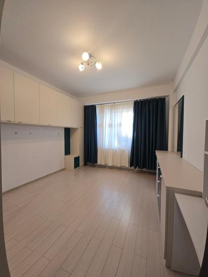 Apartament cu 2 camere decomandat în Dobroești