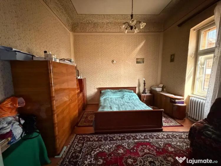 Casă cu 3 camere cu Teren 619 Mp în Central
