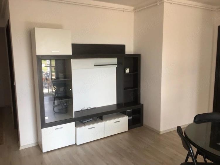 Apartament cu 2 camere semidecomandat în Central