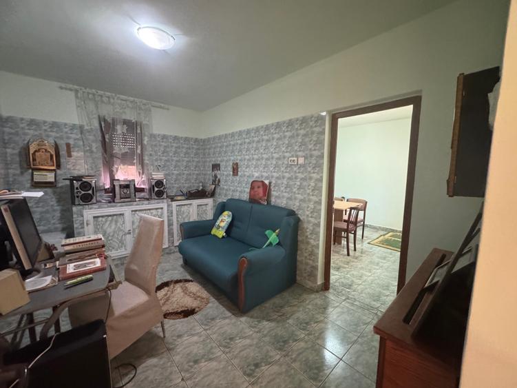Casă individuală cu 4 camere cu Canalizare în Viile Noi