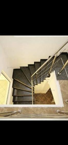 Casă individuală cu 5 camere cu Teren 250 Mp în Vitan Mall