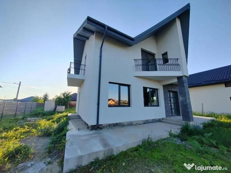 Casă cu 3 camere cu Teren 500 Mp în Lunca Cetățuii