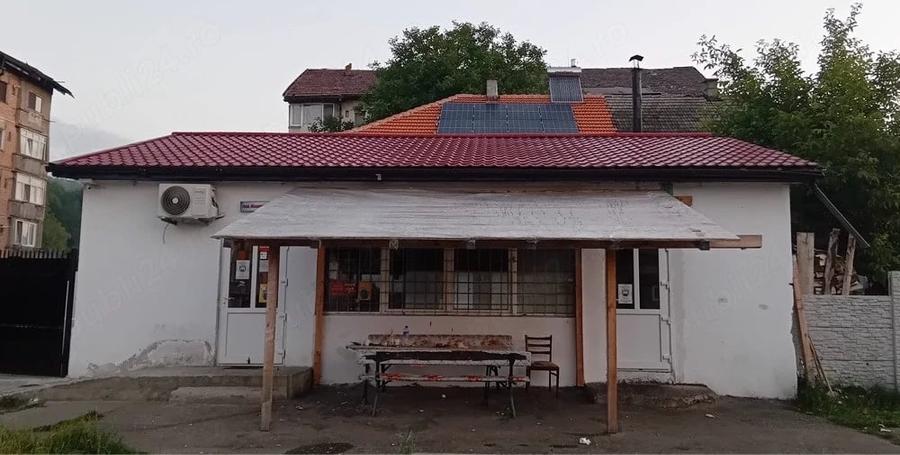 Spațiu comercial, de 90 mp, în Petros