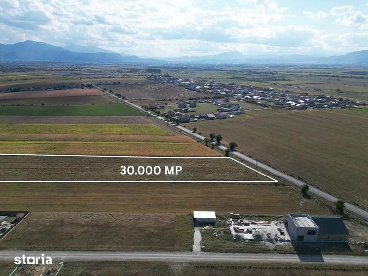 Teren de 30000 mp, în Bod