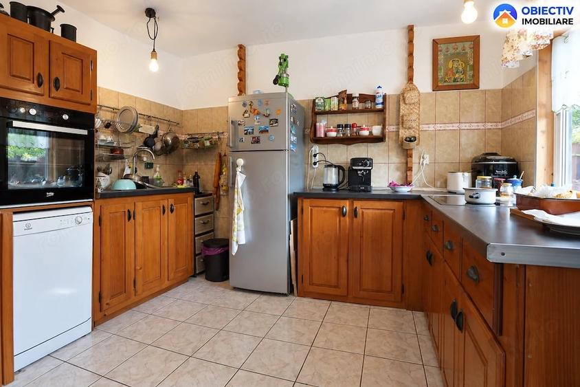 Casa din lemn P+M 191 mp, teren 2.199 mp, Almas - Garcina, zona retrasa - 6