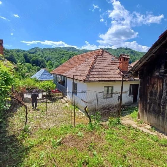 Casă cu Teren 520 Mp în Olănești