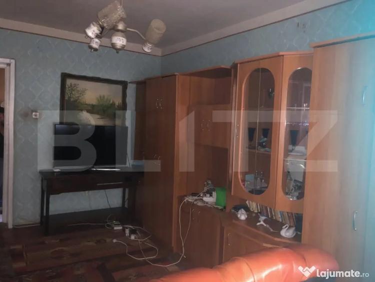 Apartament cu 4 camere decomandat, mobilat în Micro 15