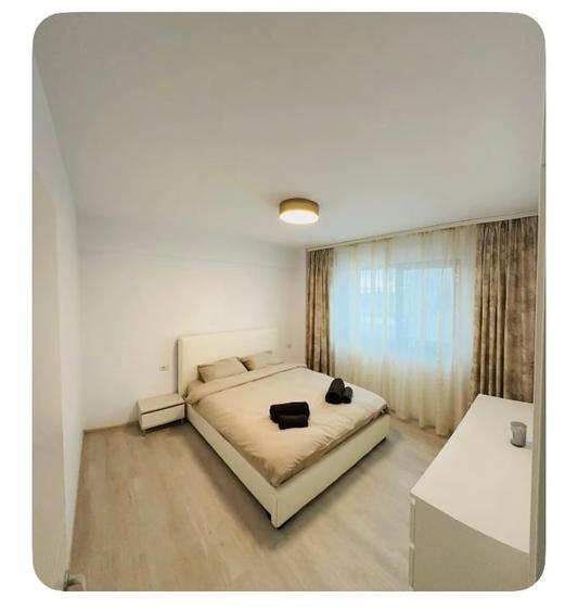Apartament cu 2 camere semidecomandat, mobilat în Cârcea