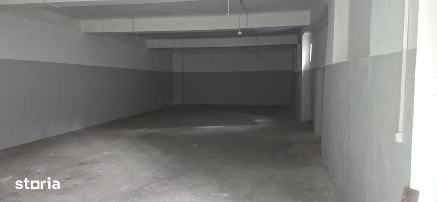 Spațiu comercial, de 1,040 mp, în Titulescu