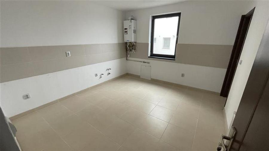 Apartament cu 2 camere decomandat în Cristești