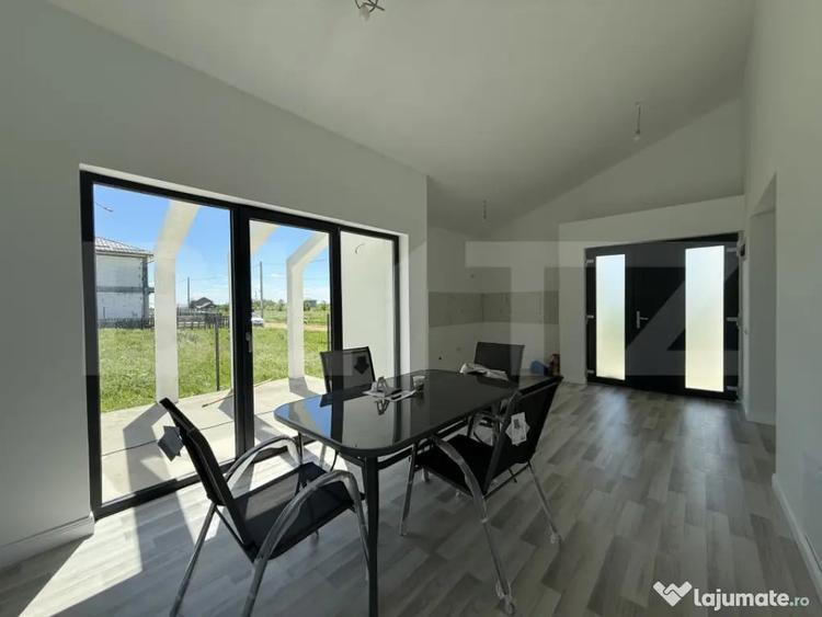 Casă cu 3 camere cu Teren 256 Mp în Central