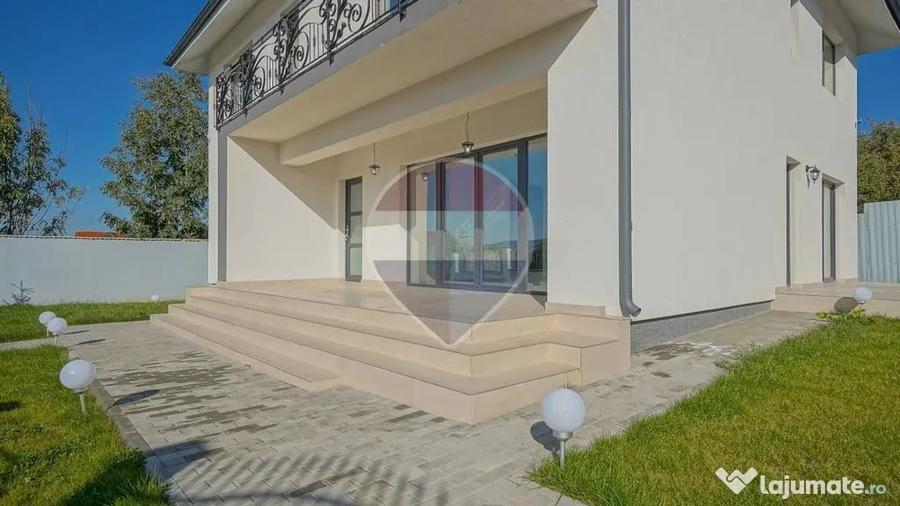 Casă cu 5 camere cu Teren 400 Mp în Bunloc