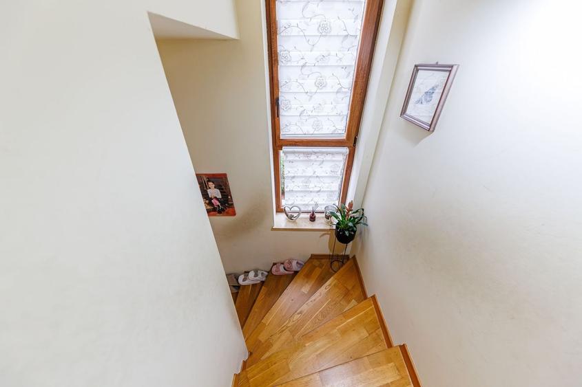 Duplex cu 4 camere cu Canalizare în Dumbrăvița