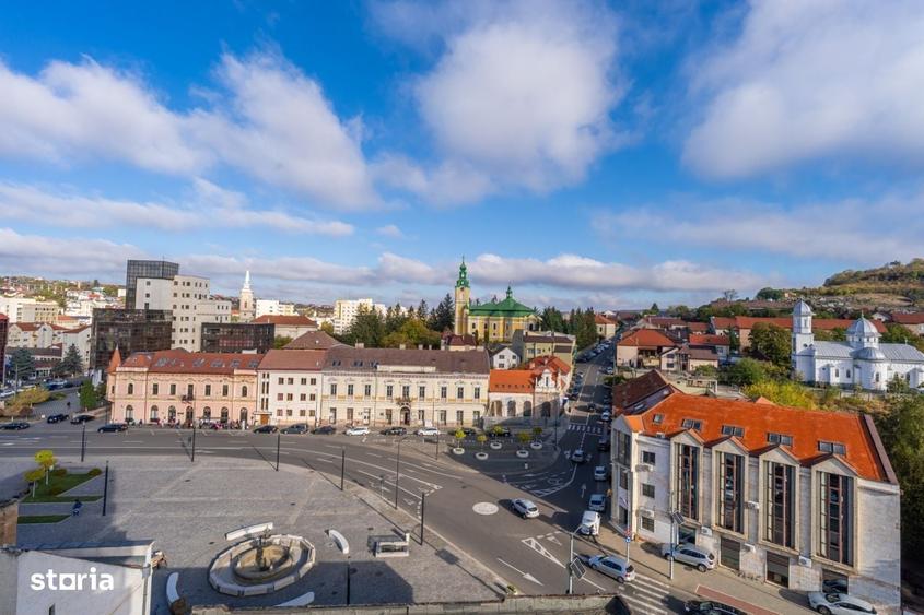 Apartament cu 3 camere semidecomandat în Stana