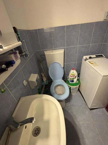Apartament cu 3 camere decomandat în Micro 17