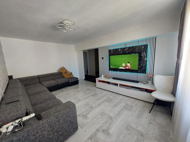 Apartament cu 2 camere decomandat în 1 Decembrie 1918