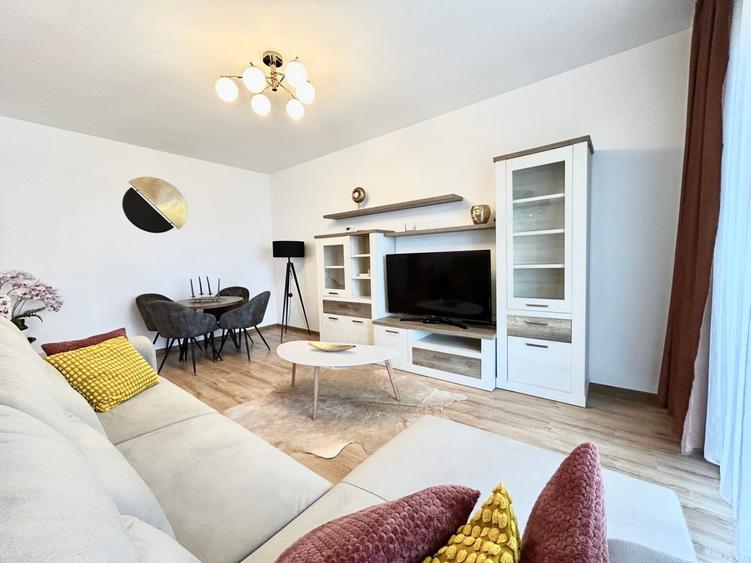 Apartament cu 2 camere decomandat, mobilat în Splaiul Independenței