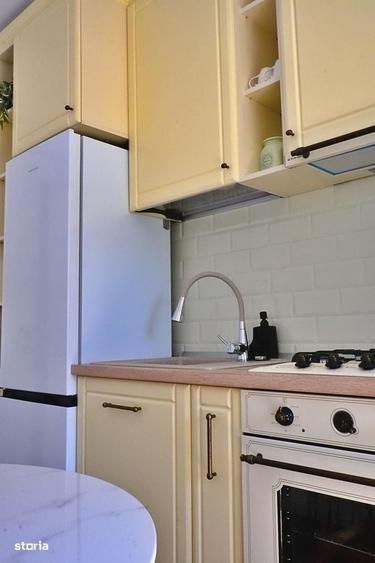 Apartament cu 3 camere în Cristian