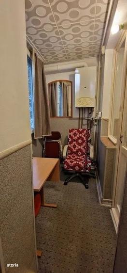 Garsonieră decomandată în 7 Noiembrie