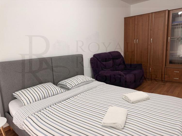 Apartament cu 2 camere semidecomandat, mobilat în Bulgaria