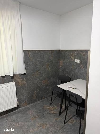 Direct proprietar, apartament 3 camere, langa Mall Drumul Taberelor - 2