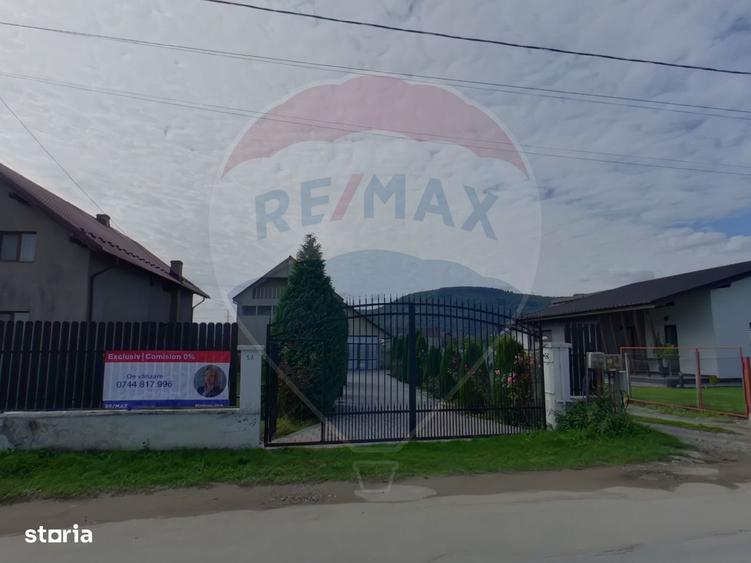 Casă cu 4 camere cu Teren 938 Mp în Sud