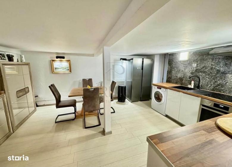 Apartament cu 4 camere decomandat în Bogdăneștilor