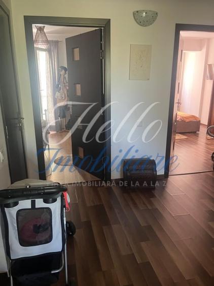 Apartament cu 3 camere decomandat în Florești