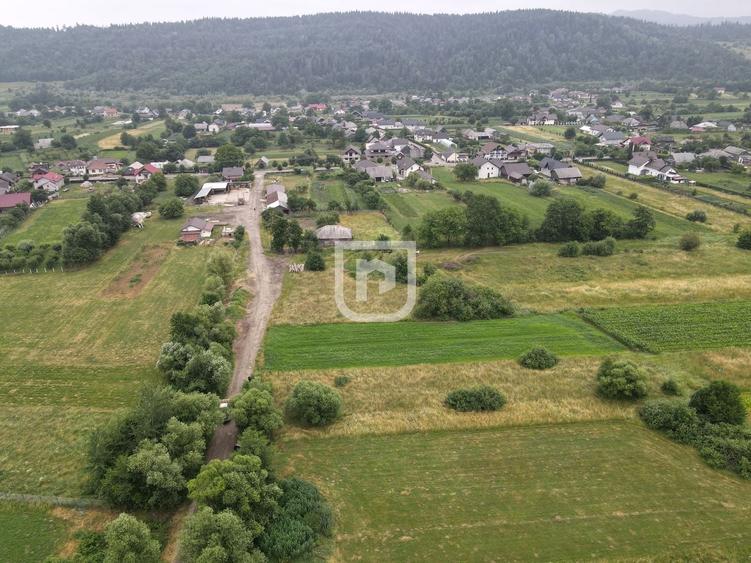 Teren agricol extravilan de 3600 mp, în Mălini