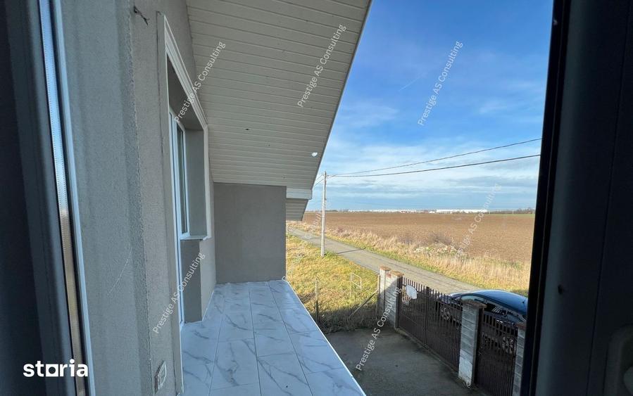 Casă cu 5 camere cu Teren 648 Mp în Ghiroda
