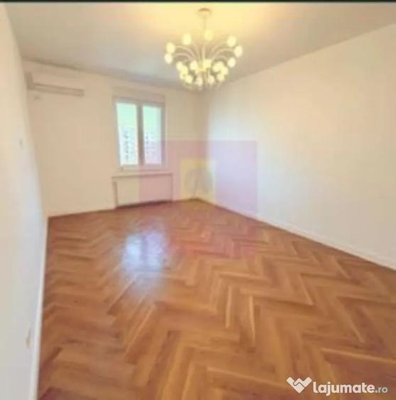 Apartament cu 2 camere decomandat în Drumul Sării