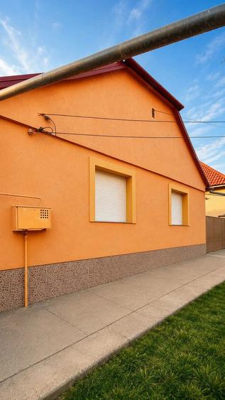 Casă cu Teren 1348 Mp în Giarmata